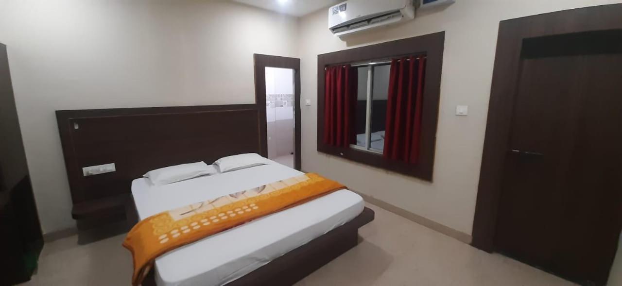 Hotel Sea Queen Puri Exterior foto